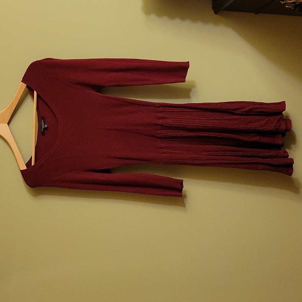Thakoon maroon light knit dress shapely flattering Long sleeve